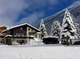 Chalet in Saas Fee near Ski Slopes