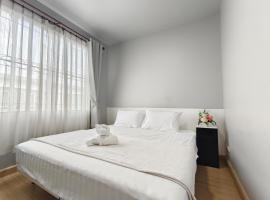 AuraHome282, hotel que acepta mascotas en Khlong Luang