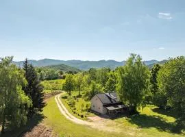 4 Bedroom Beautiful Home In Gospic