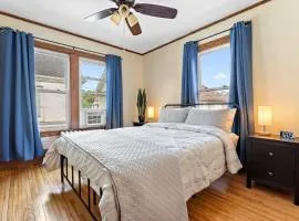 Uptown Classic 5BR Comfort Near Lake Path
