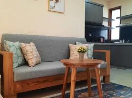 Bali Oma Living - Spacious 3BR Family Home Near Sanur
