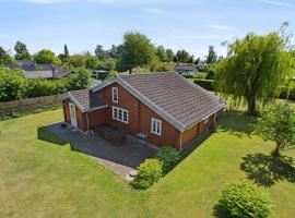 Cozy Holiday Home Near The Fjord And Bathing Pier, hotel v destinaci Kirke-Hyllinge