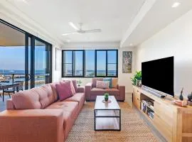 Marina Outlook - Scenic Waterfront Living with Pool