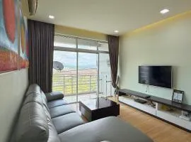 Staycation Homestay 71 Skyvilla near Batu Kawa