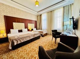 Clover Hotel, hotel in Baku
