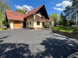 Pension Blockheidehof, hotel v destinaci Grosseibenstein