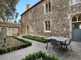 Gatehouse East, ξενοδοχείο σε Saint Osyth