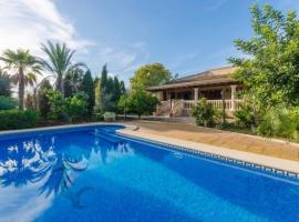 NEW! Villa Cas Padrins By BeBreeze for 7 with Pool and Mountain Views - Els Niguls, Hotel in Lloseta