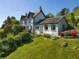 Stamp Howe - Great Views with garden and pub nearby