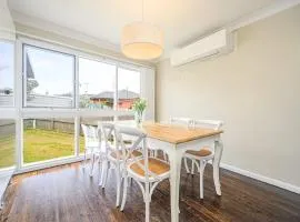 Sydney Moorebank 4 bed house close Liverpool