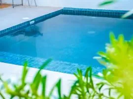 Cozy Pool Villa near SM Pampanga and Sky Ranch Pampanga