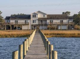 Sunny Shack, hotel di Black Point Landing