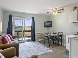 Assateague Inn 105-S โรงแรมในDeep Hole
