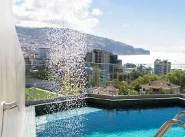 Green Boat by Madeira Best Apartments