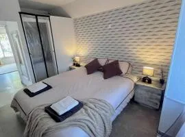 Atypique, calme & cosy, proche de Paris