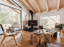 Luxury chalet with panoramic views, sauna, hot tub & cinema