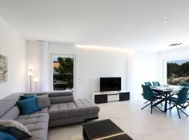 T1-Terrace-Sea View