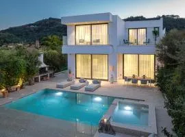 The White Luxury Villa - Private Seaview Villa with Pool by Villa Mana Gers