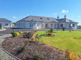 Ballnamona house, hotel with parking in Cong