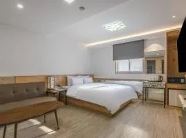 Hotel Pacific