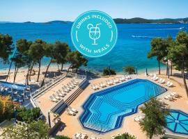 Aminess Vival Grand Azur Hotel, hotel v destinaci Orebić