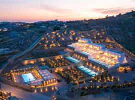 Muse οf Mykonos Luxury Suites, хотел в Миконос