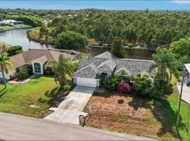 Relaxing Family Retreat in the Heart of Sebastian home