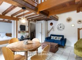 L’Escalier d’H 3 Duplex Central Honfleur Charm & Family