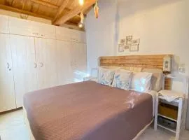 Jenoa, sealight house