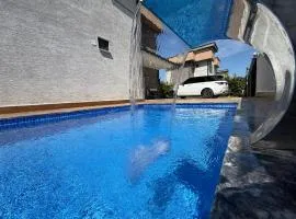 Luxury Villa with Private Pool Garden Lake View in Sapanca
