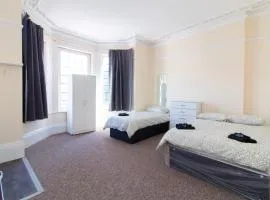Brookvale Guest House Room 1