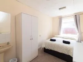 Brookvale Guest House Room 4