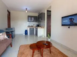 Maryz Secret Haven - cozy single bedroom self contained Condo