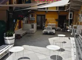Maison Manu