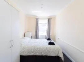 Brookvale Guest House Room 11