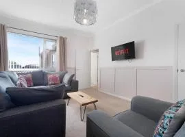 Cosy 3BR in Coronation Terrace