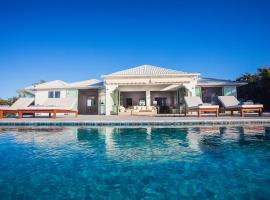 The Ocean House Antigua, hotel v destinaci Cedar Grove