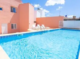 Cozy apartment near the sea with wifi and pool