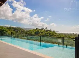 Stylish 2BR With Ocean View & Infinity Pool In Playa Bonita