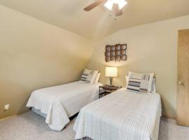 Barrel Cabin at Sandy Bass Bay, hotel v destinaci Eufaula