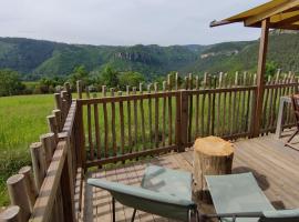 Tiny Mirador à la Ferme, Hotel in Tréves