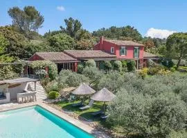 Le Mas Elaïa, votre havre familial avec piscine privée