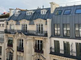 Room in apartment with view of the Eiffel Tower, hotel v Paříži