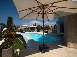 Luxury Villa Albion