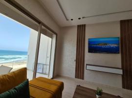 Seaside Escape - Modern Comfort and Relaxation in Mehdia, hotel in Kenitra