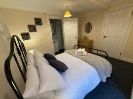 Cozy Retreat in Redhill