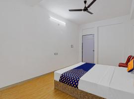 SPOT ON Krishna Hotel & Rooms, hotel a Nāndod