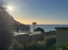 Petite Villa Eze Bord de Mer