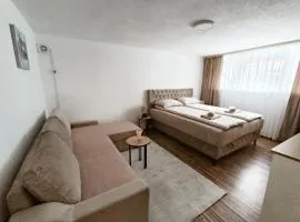 Apartman 4A