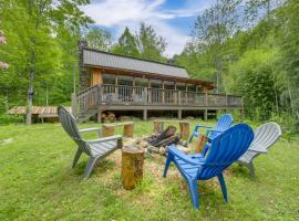 Hot Tub, Fire Pit Waynesville Getaway Near Hiking, ξενοδοχείο σε Κάντον